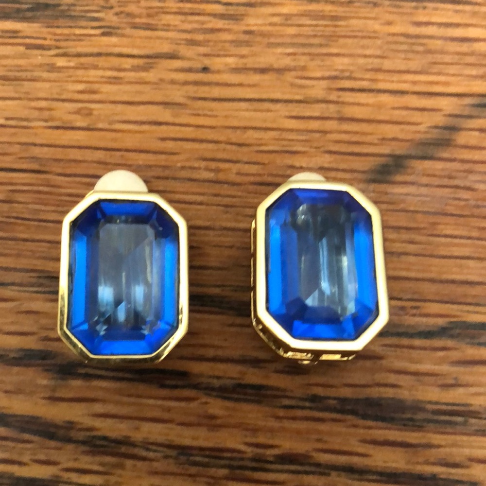 Clip earrings with faux blue sapphire EUC